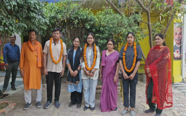 रीवा की प्रियांशी सिंह ने साइंस से जिले में किया टॉप, MP में 3rd रैंक