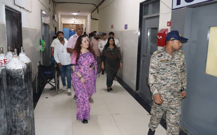 मैहर जिला अस्पताल में गर्भवती महिला के 5वें प्रसव पर कलेक्टर बिदिशा मुखर्जी ने जताई नाराजगी