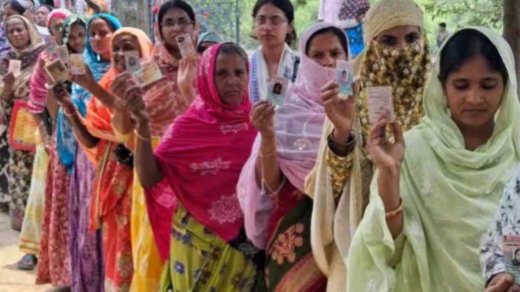 बंगाल में दूसरे फेज की 142 सीटों पर वोटिंग जारी