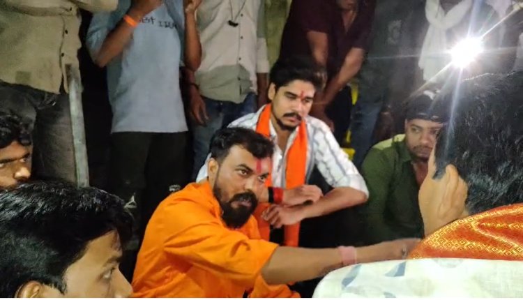 BHOPAL:असलम चमड़ा मामले में नया विवाद, हिंदूवादी संगठनों का देर रात हंगामा