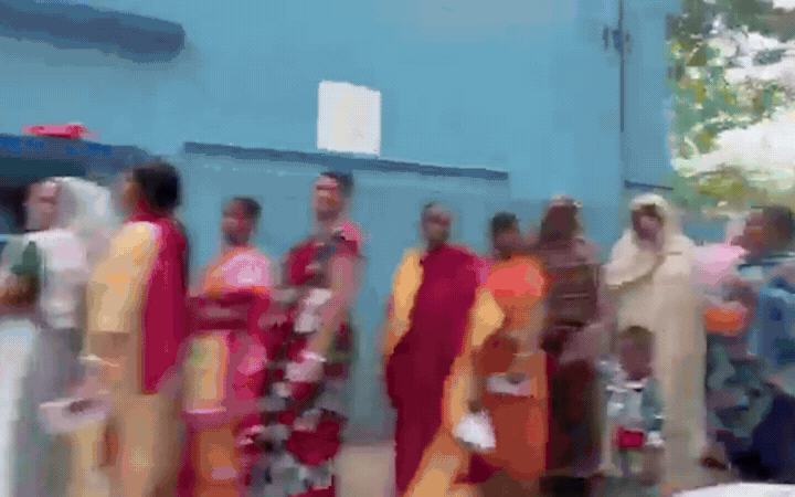 पश्चिम बंगाल चुनाव: दूसरे चरण में 89.99% वोटिंग, ममता बनर्जी ने CRPF पर लगाए गंभीर आरोप; भवानीपुर में सुवेंदु के खिलाफ नारेबाजी