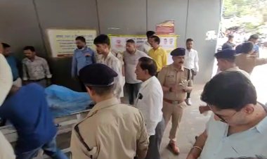 देवास के टोंककला बारूद फैक्ट्री में भीषण विस्फोट, कई मजदूरों की मौत की खबर