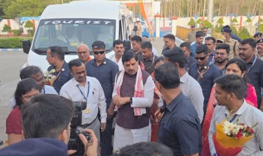 PM की अपील पर सीएम डॉ. मोहन यादव ने पेश की सादगी की मिसाल, सिंगरौली में छोड़ा कारकेड