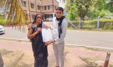 चोरी और आगजनी मामले में न्याय के लिए विधवा महिला ने लगाई गुहार