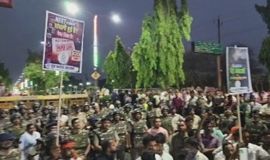 NEET घोटाले और सिंगरौली महोत्सव में भ्रष्टाचार के आरोपों को लेकर यूथ कांग्रेस का प्रदर्शन