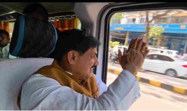 कारकेड छोड़ इंदौर से उज्जैन तक बस में सफर किया CM डॉ. मोहन यादव ने