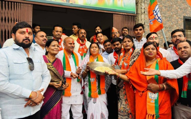 बंगाल में भाजपा की जीत पर रीवा और सिंगरौली में जश्न, अटल कुंज से लेकर सड़कों तक गूंजा उत्साह