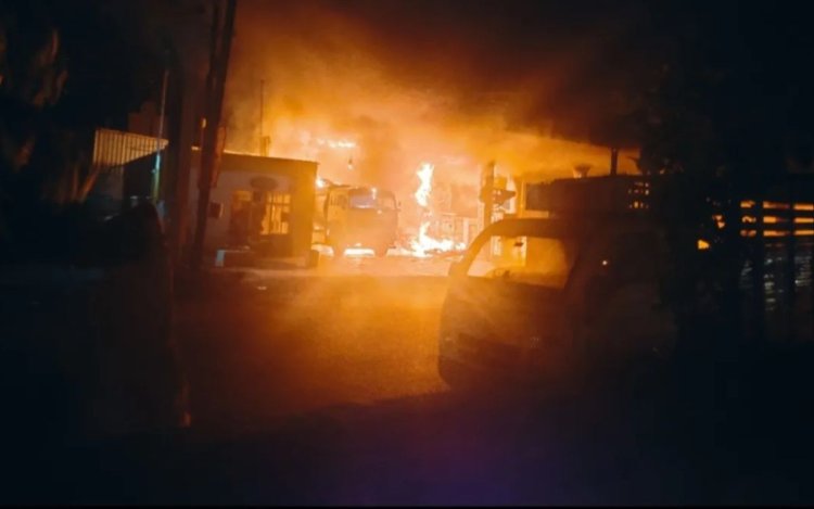 पचोर पेट्रोल पंप अग्निकांड: बाइक में पेट्रोल भरते ही भड़की आग, 12 लोग झुलसे, इलाके में मचा हड़कंप
