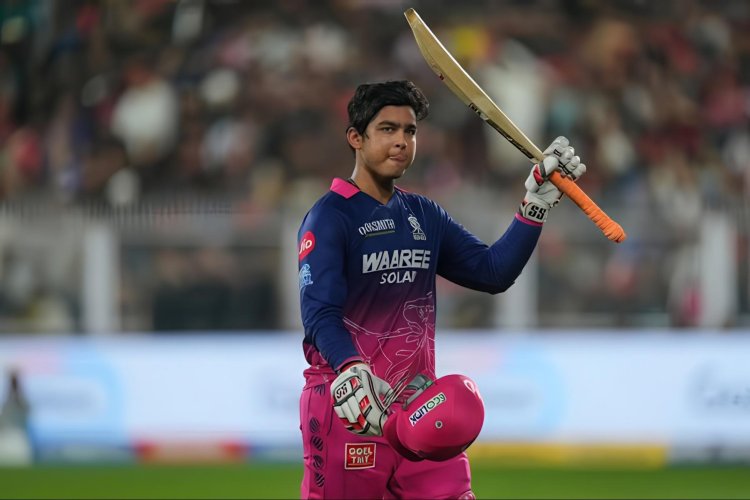 वैभव स्टार्क की भी ले रहे क्लास, BCCI को अब माननी ही पड़ेगी रवि शास्त्री की बात