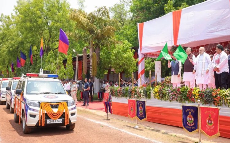अब हर संकट में डायल करें 112, रायपुर में गृहमंत्री अमित शाह ने 400 इमरजेंसी वाहनों को दिखाई हरी झंडी