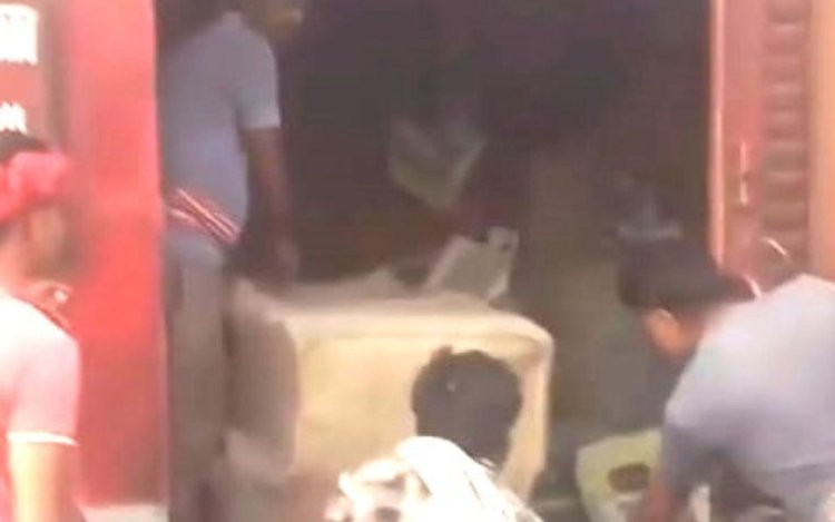 शक्तिपुंज एक्सप्रेस के पार्सल यान से 10 लाख के कपड़े चोरी, व्यापारियों में आक्रोश