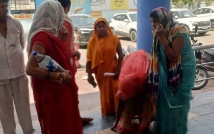 टेंट लगाते समय करंट की चपेट में आया मजदूर, सीढ़ी से गिरकर मौत