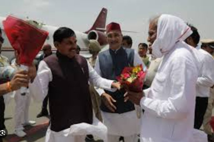 रीवा एयरपोर्ट पहुंचने पर CM डॉ. मोहन यादव का हुआ भव्य स्वागत