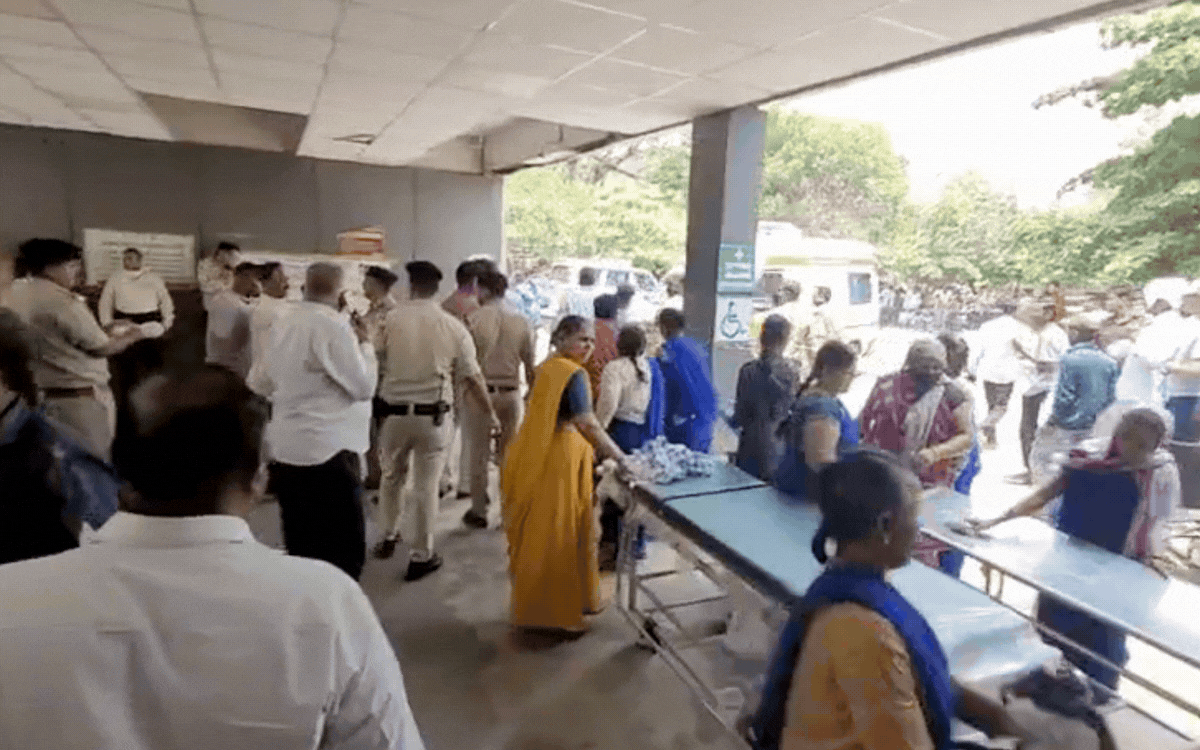 देवास के टोंककला बारूद फैक्ट्री में भीषण विस्फोट, कई मजदूरों की मौत की खबर