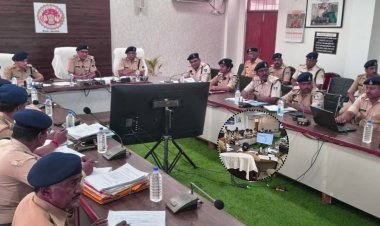 मऊगंज में एसपी सुरेंद्र कुमार जैन की अपराध समीक्षा बैठक, नशा तस्करों पर PIT-NDPS एक्ट के तहत होगी सख्त कार्रवाई
