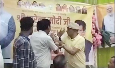मैहर में भाजपा कार्यक्रम के मंच पर भिड़े नेता मंडल महामंत्री ने पूर्व मंत्री के भाई पर बरसाये थप्पड़