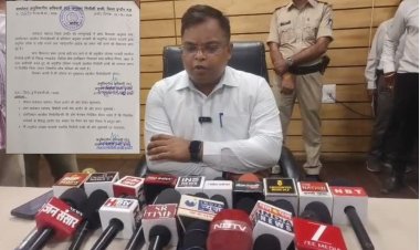 इंदौर कलेक्टर का बड़ा एक्शन, 2 लाख की रिश्वत मांगने के आरोप में पटवारी निलंबित