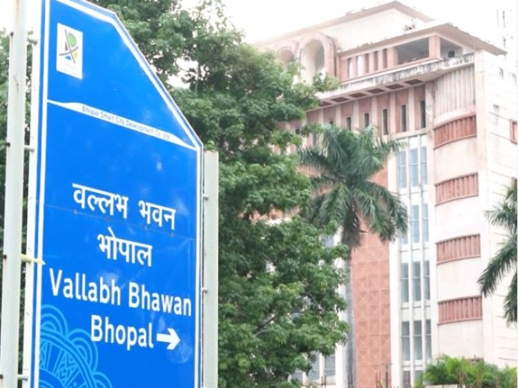 SAS के 13, SPS के 9 अधिकारी बनेंगे IAS-IPS