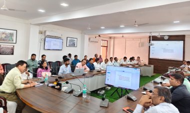 समय-सीमा बैठक में अपर कलेक्टर सख्त, खाद वितरण से लेकर बाढ़ तैयारियों तक दिए निर्देश