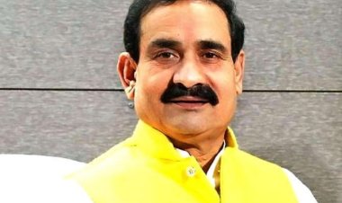 दतिया उपचुनाव: भोपाल के बाद दिल्ली बुलाए गए नरोत्तम मिश्रा, आलाकमान करेगा वन-टू-वन चर्चा, कांग्रेस ने घनश्याम सिंह को बनाया उम्मीदवार