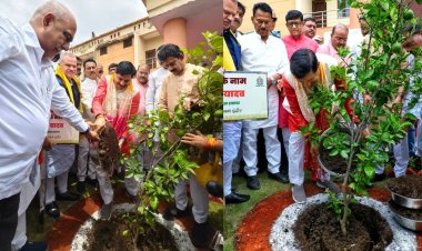 इंदौर में 21 लाख पौधारोपण महाअभियान का शुभारंभ, CM मोहन यादव ने लगाया पौधा