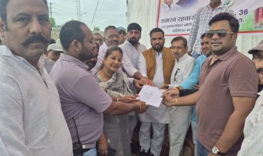 वार्ड-36 में जलभराव और गंदगी से परेशान रहवासी, कांग्रेस ने दिया नगर निगम को 7 दिन का अल्टीमेटम