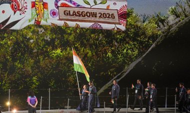 Commonwealth Games Opening Ceremony: मीराबाई चानू और लवलीना बोरगोहेन ने थामा तिरंगा, किंग चार्ल्स ने किया उद्घाटन