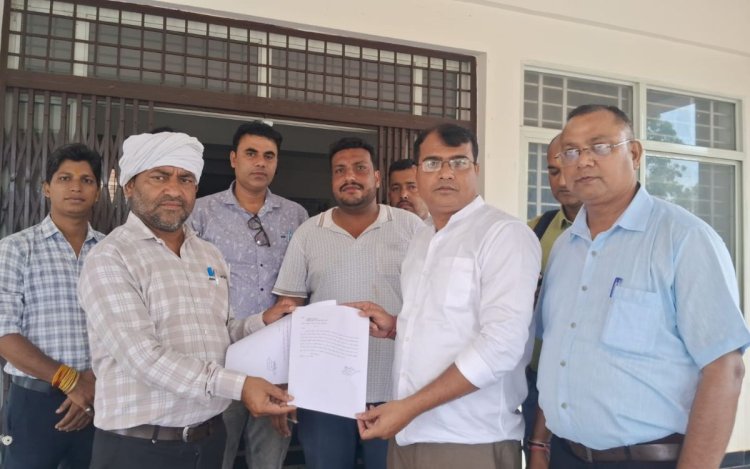 रीवा में पटवारी हड़ताल समाप्त, कलेक्टर के आश्वासन के बाद संभाला शासकीय कार्य