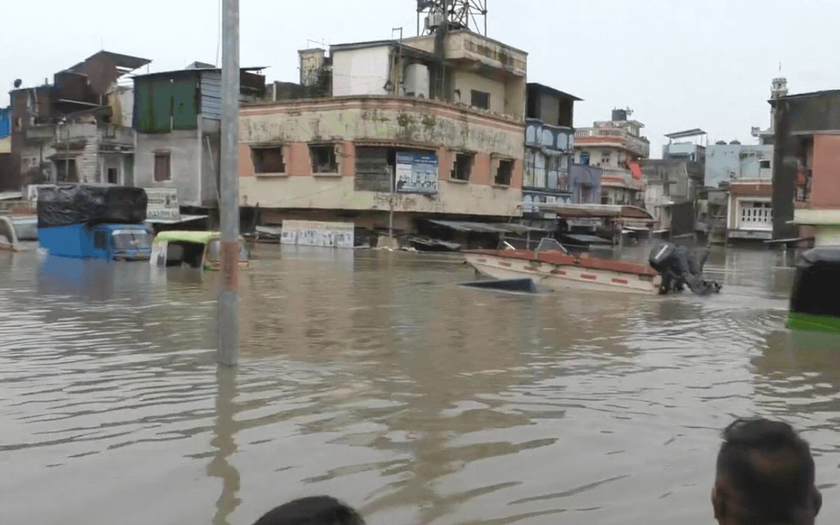 Monsoon Update: पूरे देश में पहुंचा मानसून, उत्तराखंड से गुजरात तक भारी बारिश का कहर