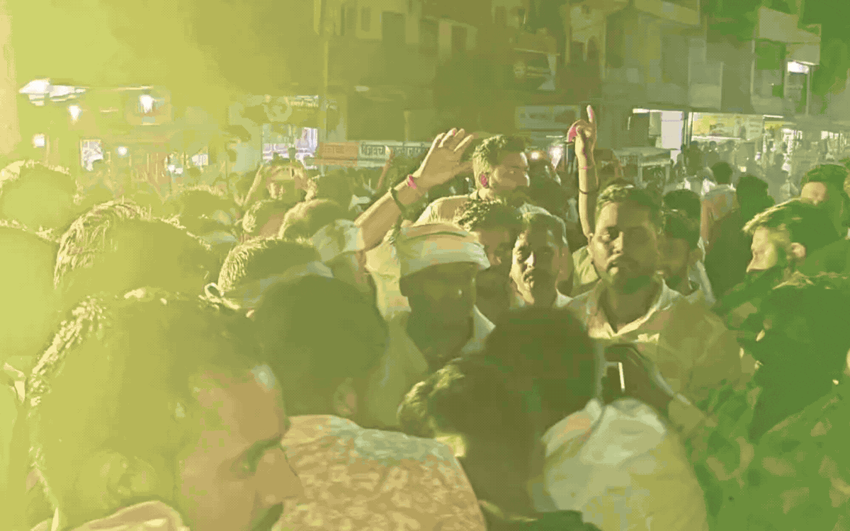 NEET मुद्दे और जंतर-मंतर लाठीचार्ज के विरोध में सड़कों पर उतरे छात्र