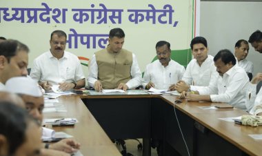 MP Congress PAC Meeting: विमान में खराबी के चलते नहीं आए Nakul Nath, Digvijaya-Kamal Nath भी नहीं होंगे शामिल