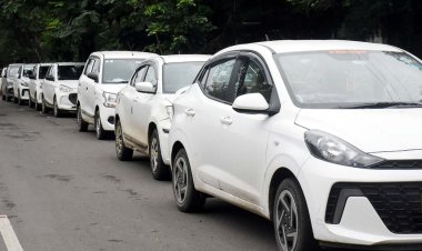 Bhopal Taxi Strike: आज भी बोर्ड ऑफिस चौराहे पर धरना, तय होगी आगे की दिशा