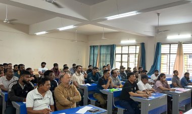 आधुनिक क्रिकेट कोचिंग तकनीकों से प्रशिक्षकों को कराया जा रहा अवगत