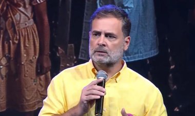 पुणे में राहुल गांधी का ‘छात्रों की गूंज’ कार्यक्रम,  छात्राओं से किया संवाद