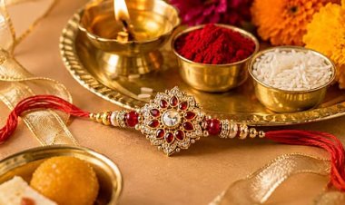 Raksha Bandhan 2026:  28 अगस्त को पूरे दिन रहेगा पंचक, यहां जानिये राखी बांधने का शुभ मुहूर्त