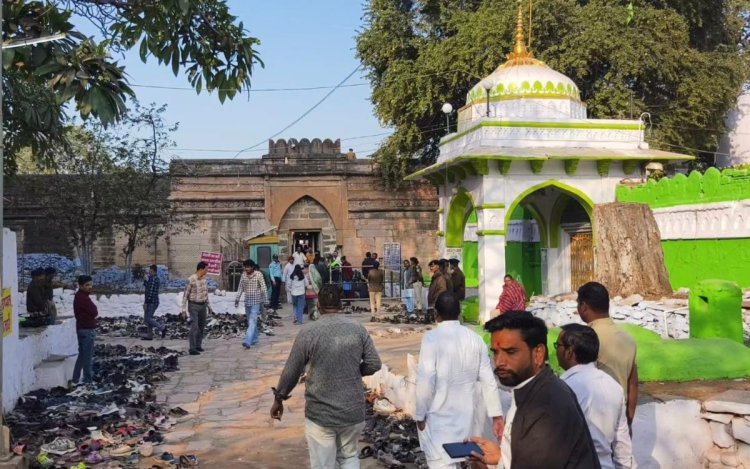Bhojshala मामले में Supreme Court में सुनवाई, Muslim पक्ष की 5 याचिकाओं पर होगी बहस