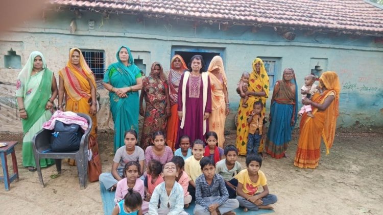 महाविद्यालय ने आंगनबाड़ी केंद्र को लिया गोद, नौनिहालों के भविष्य को मिलेगी नई उड़ान