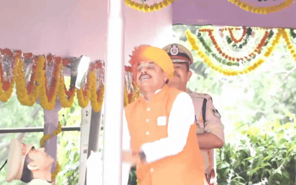 CM डॉ. मोहन यादव ने Lal Parade Ground में फहराया तिरंगा, भव्य परेड की ली सलामी