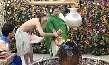Uma Bharti ने बाबा महाकाल के किये दर्शन, सिंहस्थ की तैयारियों पर जताई नाराजगी