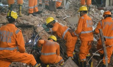 Delhi PG Hostel Collapse : दिल्ली की सभी बिल्डिंग्स की होगी जांच, MCD ने 3 दिन में मांगी रिपोर्ट