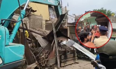 साउथ तोड़ा इलाके में बवाल : अतिक्रमण हटाने के दौरान एडिशनल DCP से धक्कामुक्की, कई लोग हिरासत में