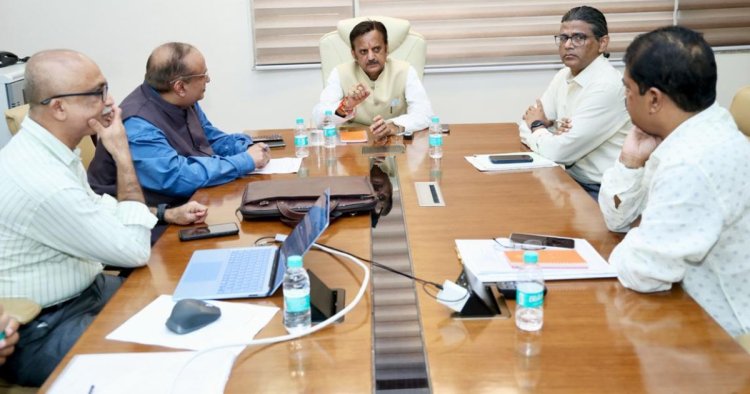 डिजिटल तकनीक से होगी स्वास्थ्य सेवाओं की रियल टाइम मॉनिटरिंग, डिप्टी CM राजेंद्र शुक्ल ने दिए निर्देश