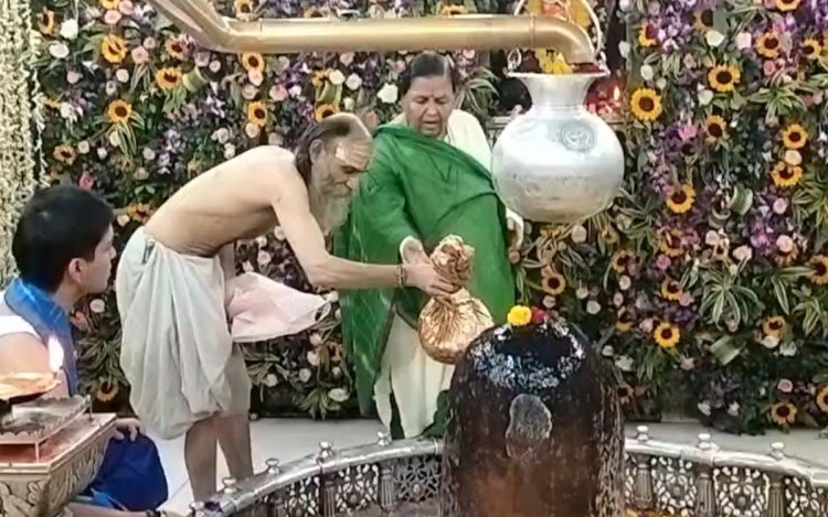 Uma Bharti ने बाबा महाकाल के किये दर्शन, सिंहस्थ की तैयारियों पर जताई नाराजगी