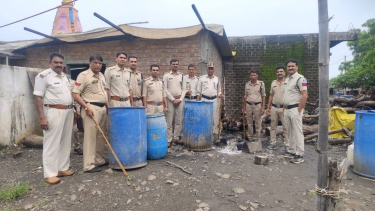 कंजर डेरों पर शाजापुर पुलिस की दबिश: 15 मामले दर्ज, ₹16 हजार की अवैध शराब जब्त