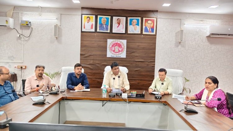 मऊगंज कलेक्टर ने दिए सख्त निर्देश: शिकायतों का निराकरण नहीं करने वाले अधिकारियों को मिलेंगे नोटिस