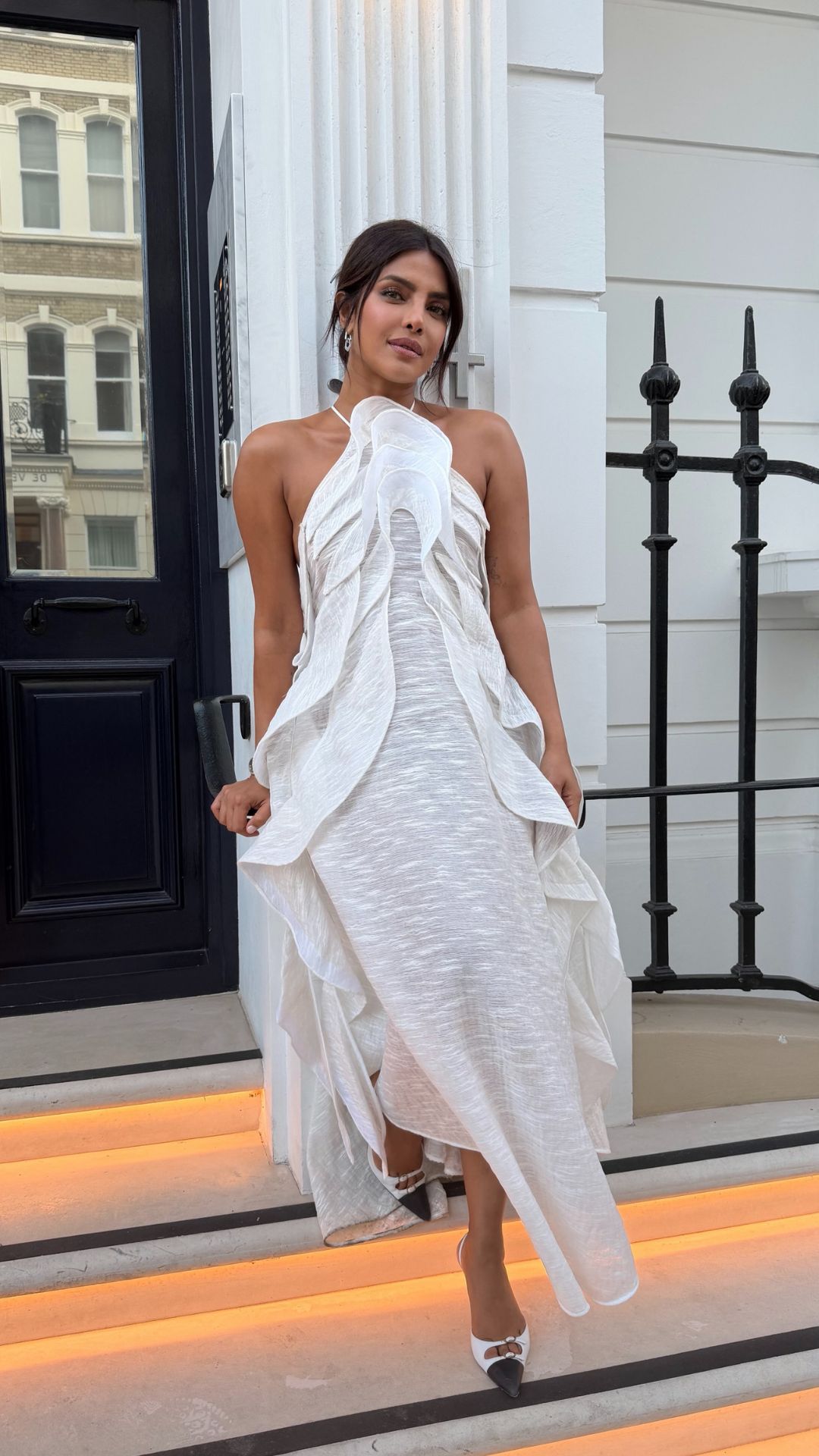 लंदन में Wimbeldon का आनंद लेती नजर आईं Priyanka Chopra